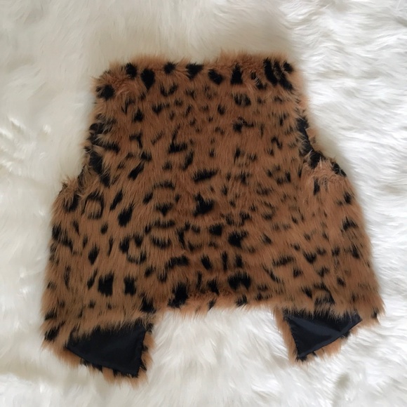MICHAEL KORS faux fur leopard vest SMALL - Picture 3 of 4